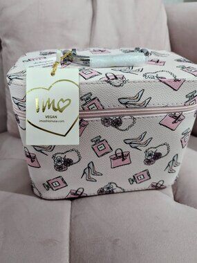 NWT Coquette Makeup Case